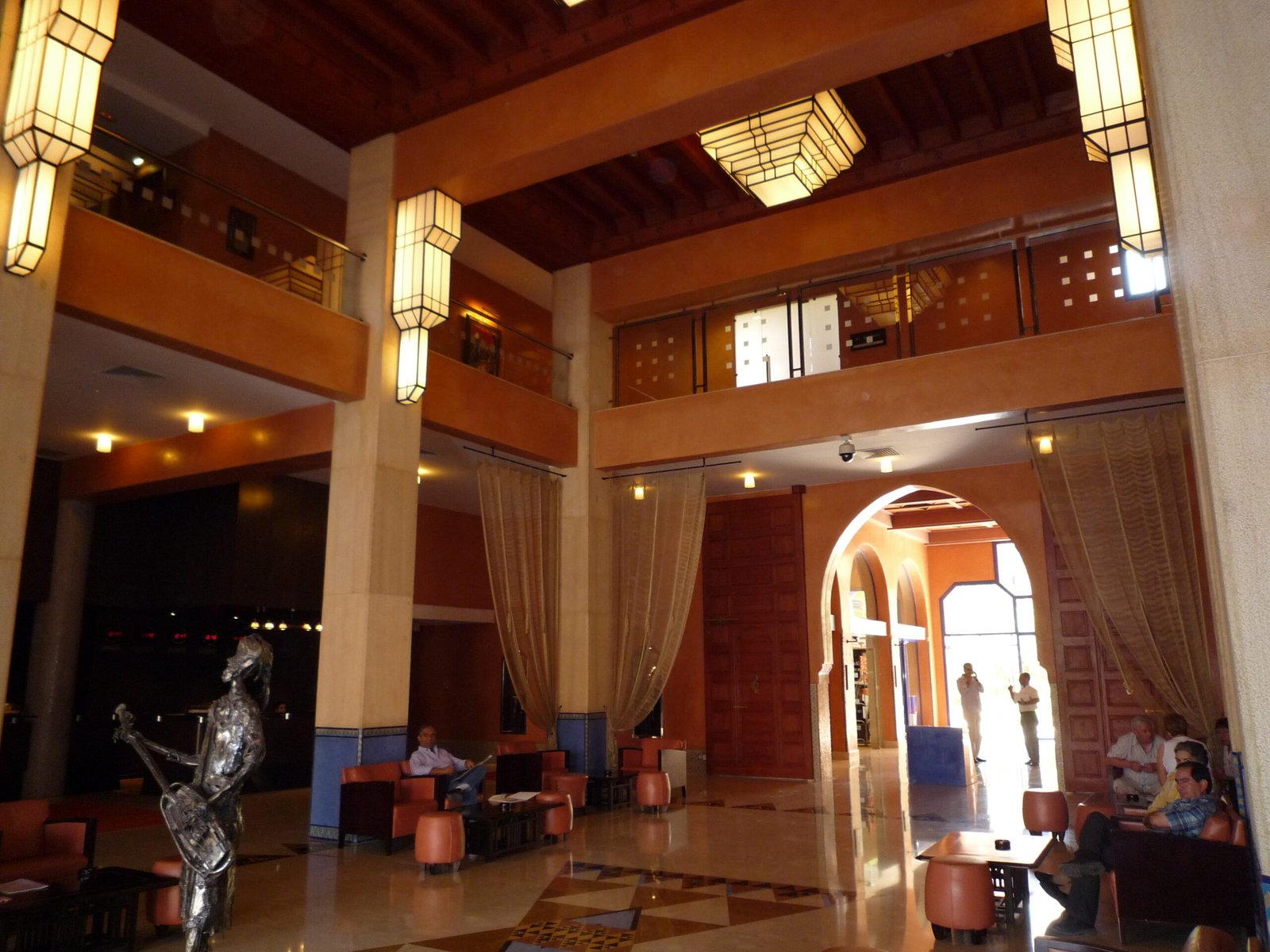 Panasonic-DMC-FX500-3648x2736-040172